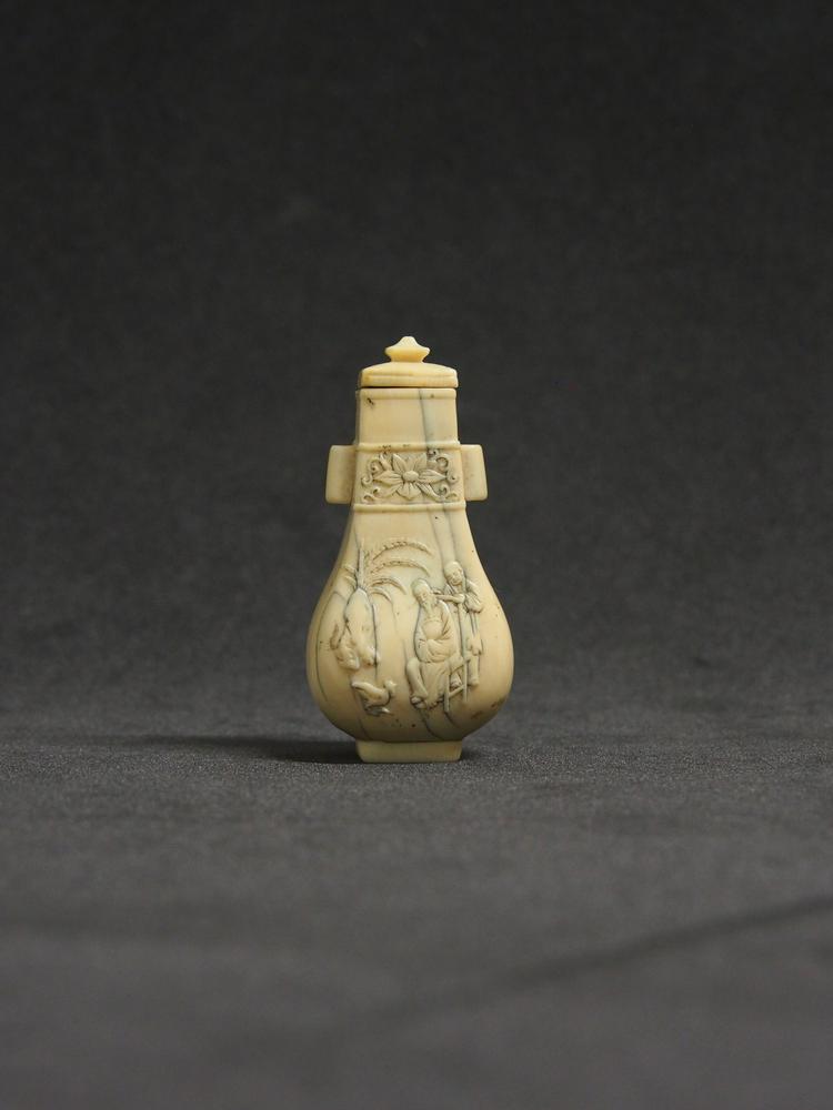 snuff-bottle BM-2018-3005.332-China Archive
